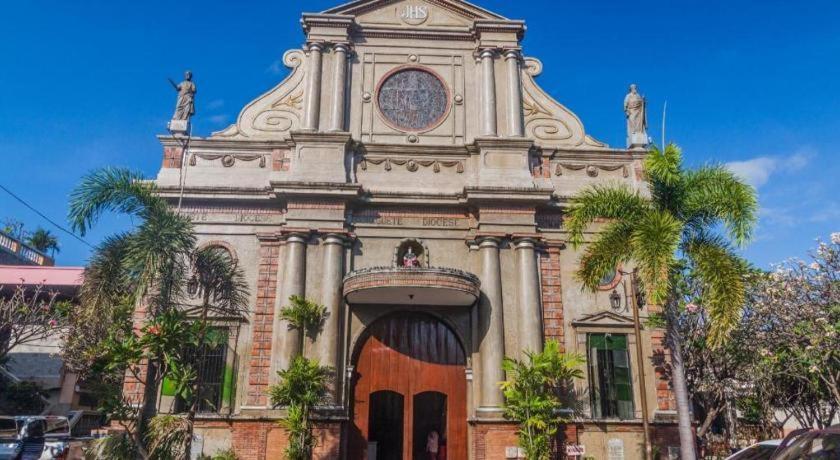 מלון Dumaguete City Casa Rubin מראה חיצוני תמונה