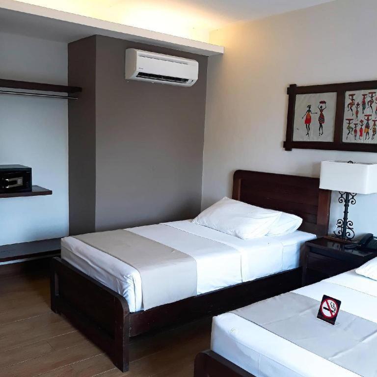 מלון Dumaguete City Casa Rubin מראה חיצוני תמונה