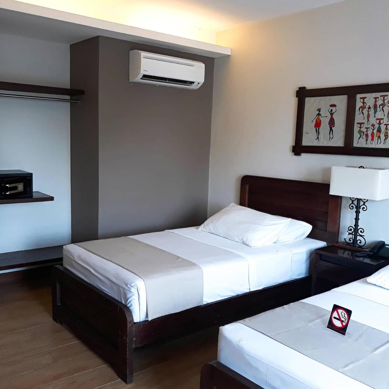 מלון Dumaguete City Casa Rubin מראה חיצוני תמונה
