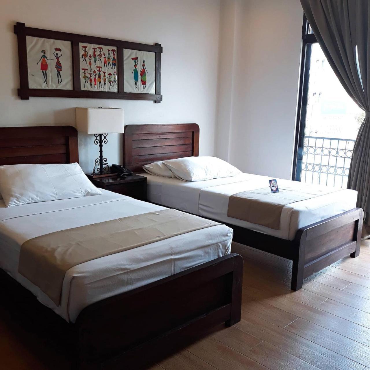 מלון Dumaguete City Casa Rubin מראה חיצוני תמונה